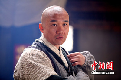 黃志忠領銜明朝“男人幫” 演小人物"笑果十足"-中新網